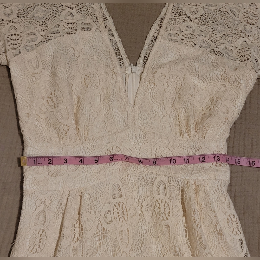 Kite and Butterfly French Lace "Rena" Boho Gown - Size Small - Picture 13 of 16
